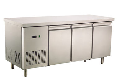 2 / 3/4つのドアの商業Undercounter冷却装置セリウムは利用できるステンレス鋼の工作台R290冷却装置を承認した